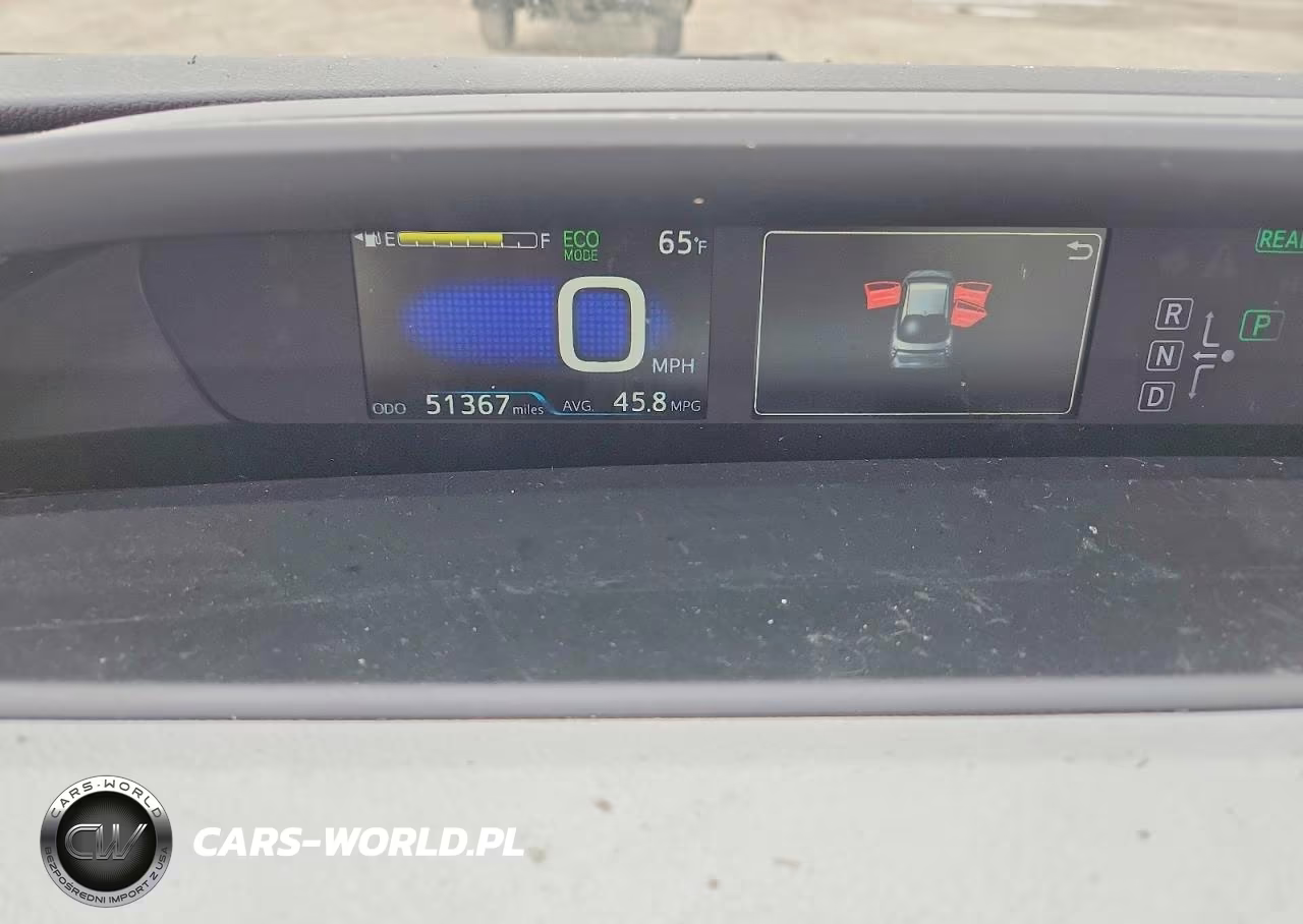 2018 Toyota Prius Two VIN:JTDKBRFU8J3063381 - 9