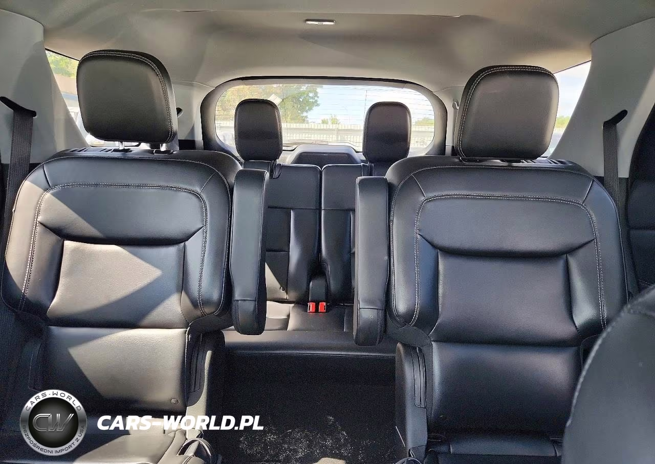 2021 Ford Explorer Xlt VIN:1FMSK8DH0MGB16678 - 10