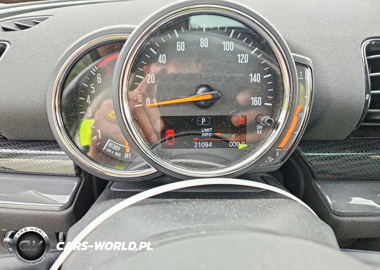2020 Mini Cooper S Clubman All4 VIN:WMWXJ1C01L2L73597 - 9