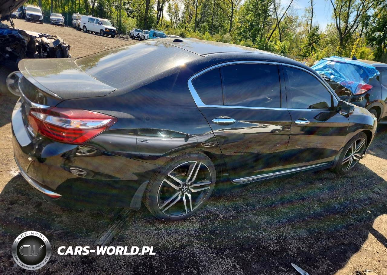 2017 Honda Accord Touring VIN:1HGCR3F99HA019616 - 3