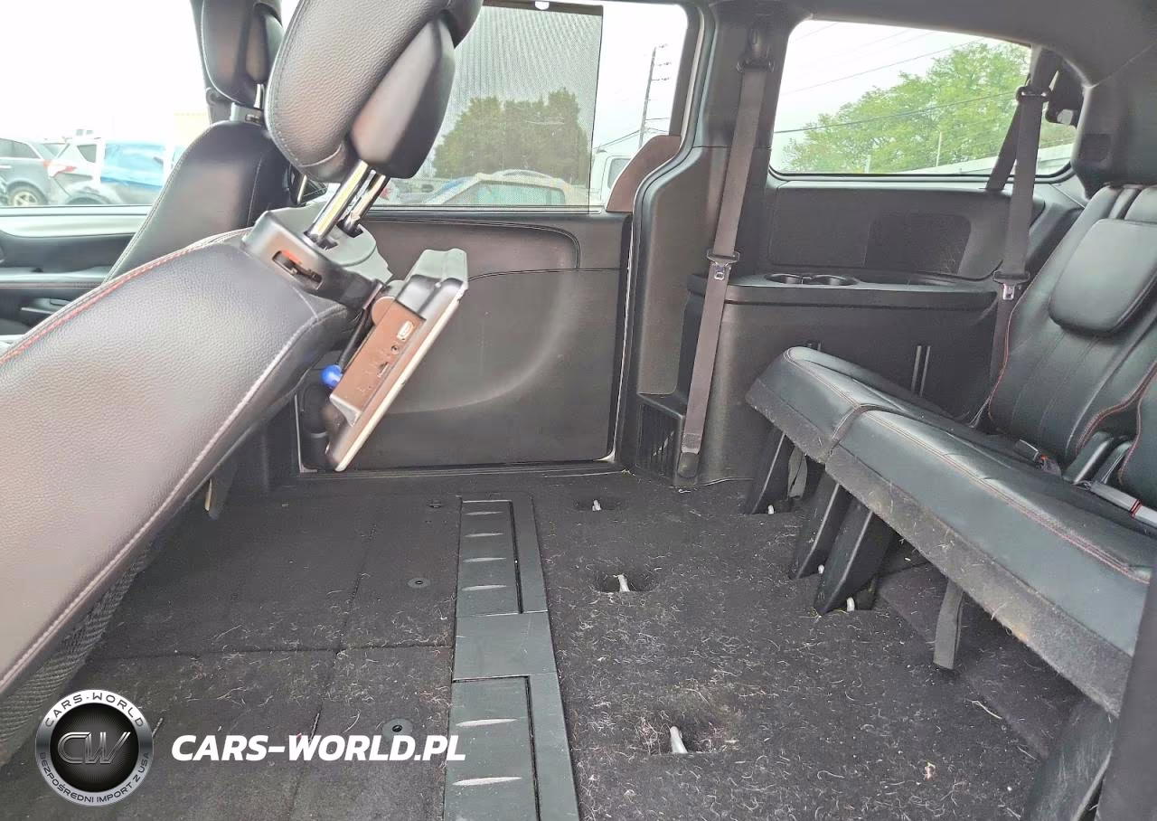 2019 Dodge Grand Caravan Gt VIN:2C4RDGEG6KR620984 - 11