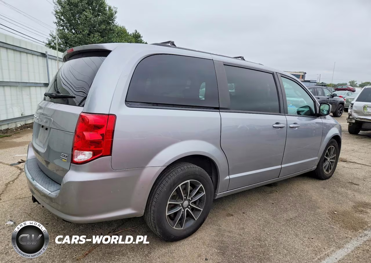 2019 Dodge Grand Caravan Gt VIN:2C4RDGEG6KR620984 - 3