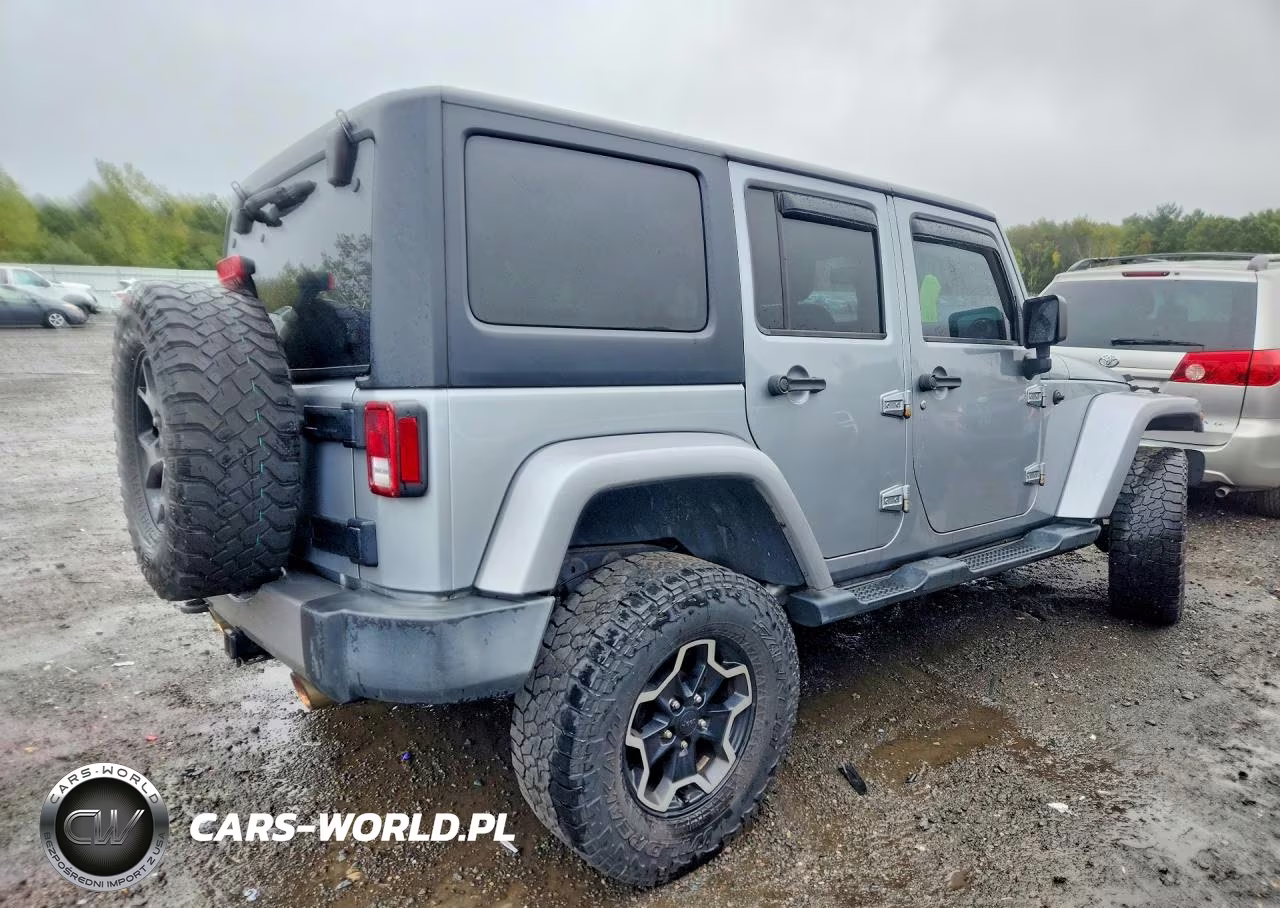 2016 Jeep Wrangler Unlimited Sahara VIN:1C4BJWEG4GL292033 - 3