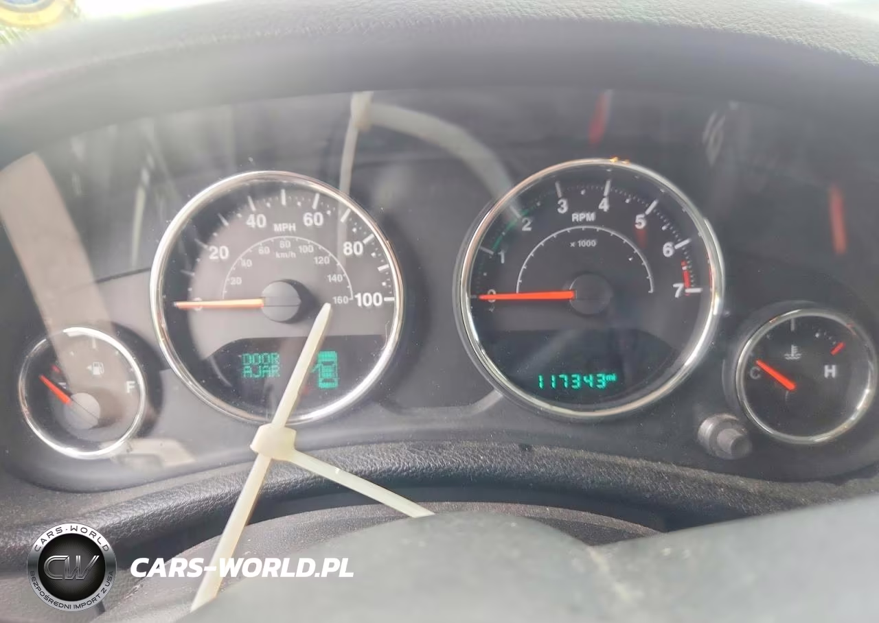 2016 Jeep Wrangler Unlimited Sahara VIN:1C4BJWEG4GL292033 - 9