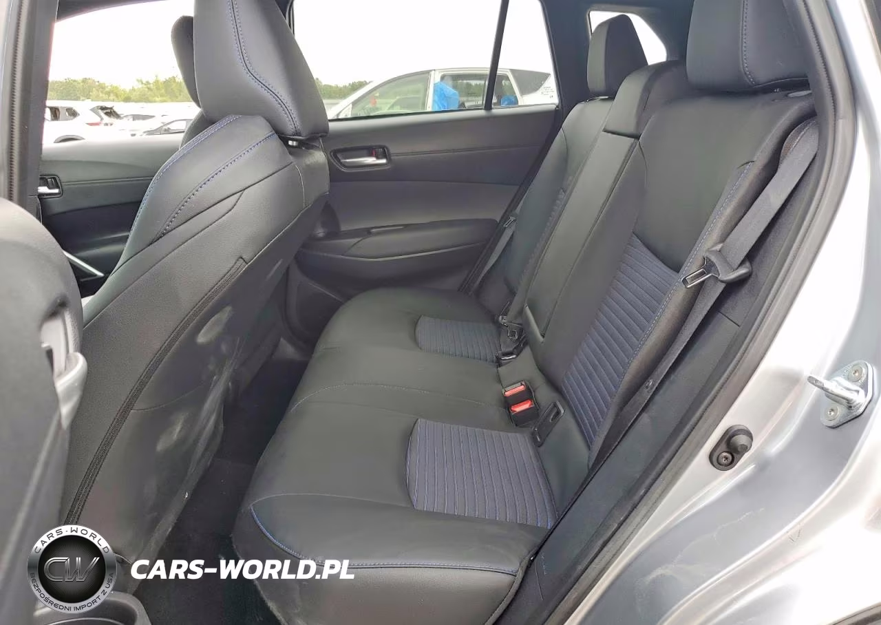 2025 Toyota Corolla Cross Hybrid Xse VIN:7MUFBABG7SV085199 - 11