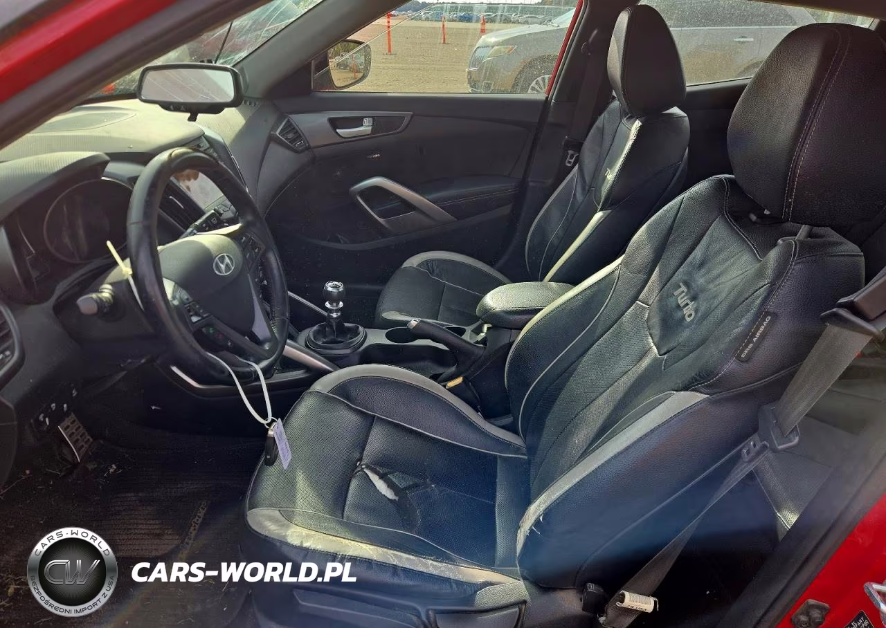 2015 Hyundai Veloster Turbo VIN:KMHTC6AE2FU240410 - 7