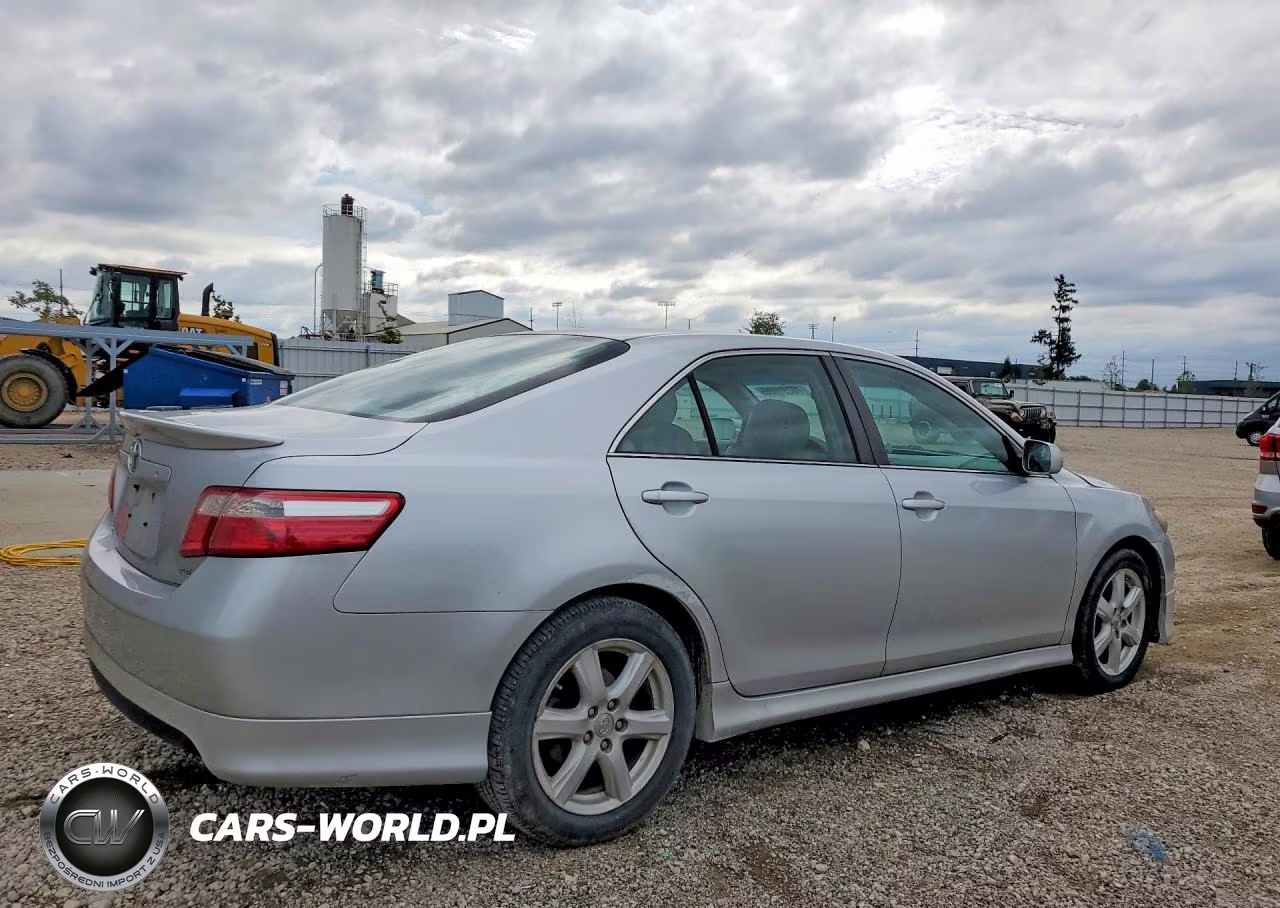 2007 Toyota Camry Se V6 VIN:4T1BK46K27U528592 - 3
