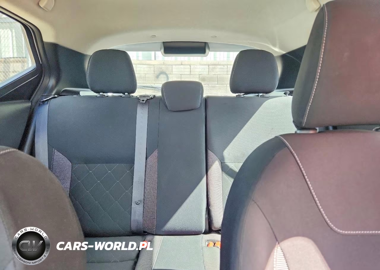 2019 Nissan Kicks S VIN:3N1CP5CU0KL543085 - 10