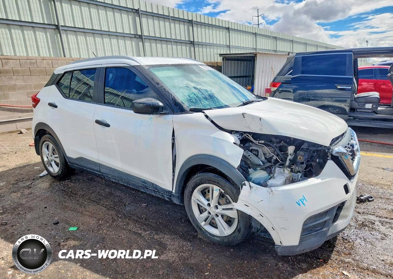 2019 Nissan Kicks S VIN:3N1CP5CU0KL543085 - 4