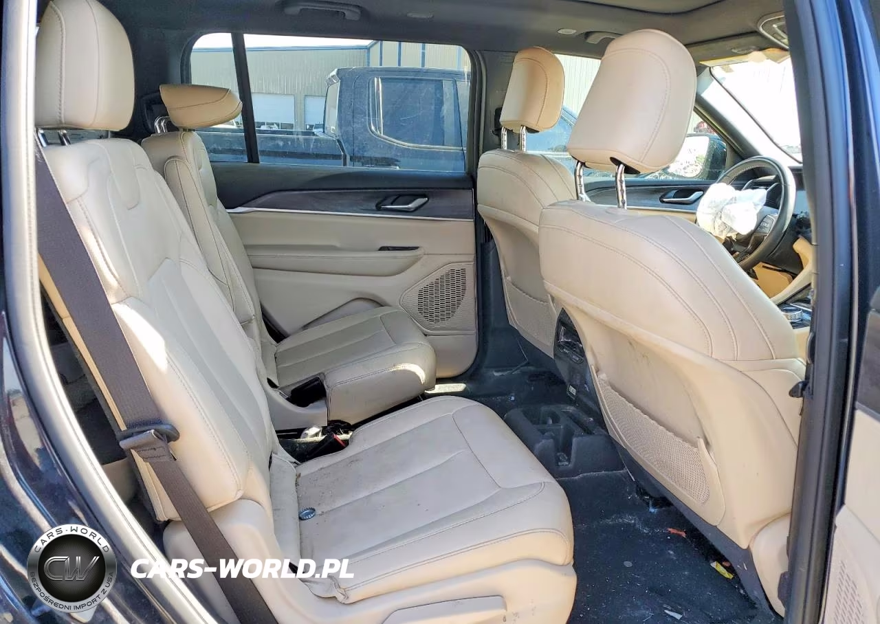 2024 Jeep Grand Cherokee L Limited VIN:1C4RJKBG6R8919235 - 10