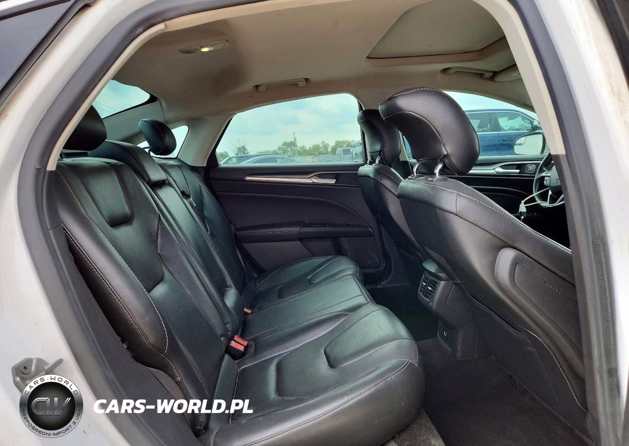 2015 Ford Fusion Titanium VIN:3FA6P0K97FR162062 - 10