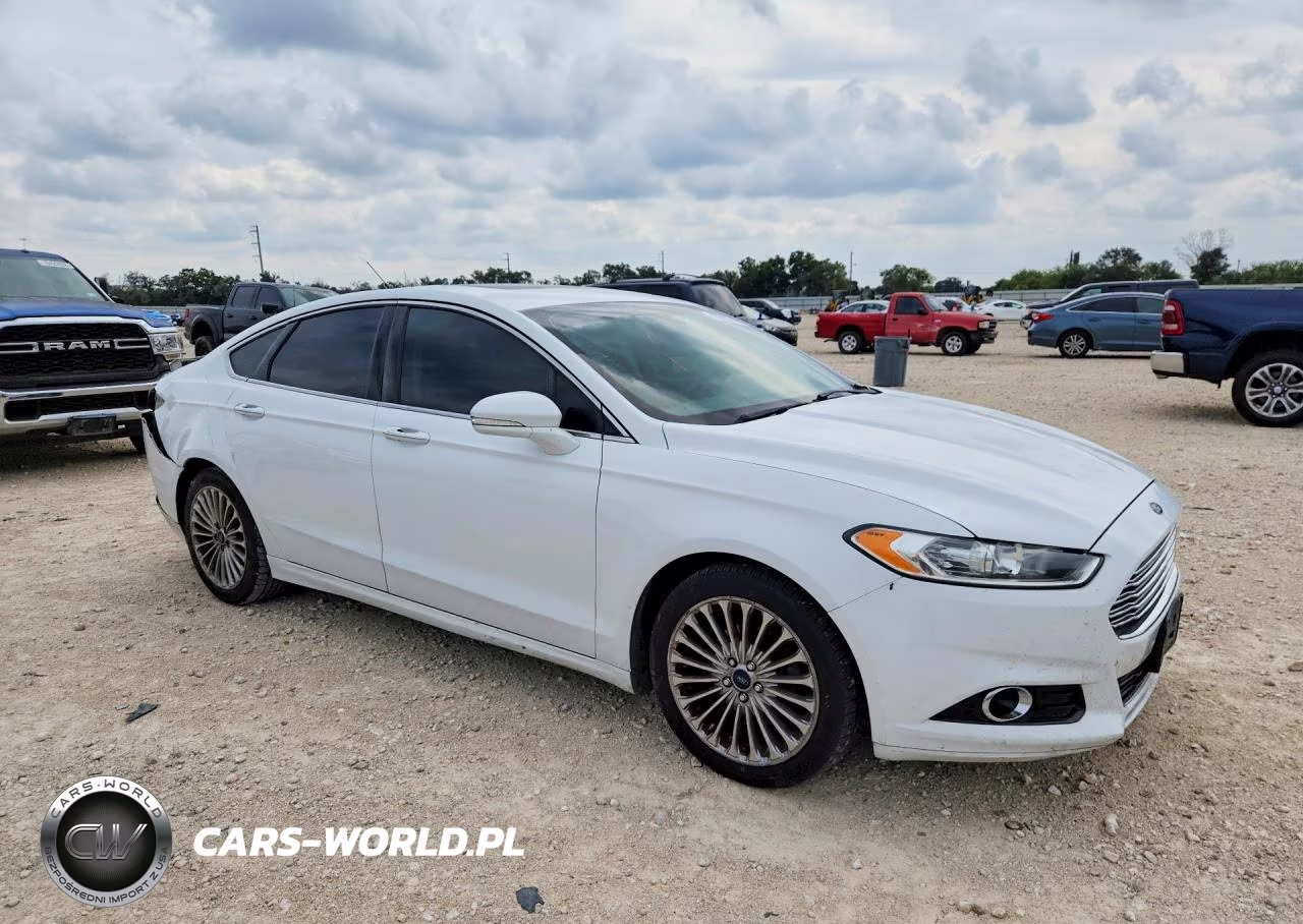 2015 Ford Fusion Titanium VIN:3FA6P0K97FR162062 - 4