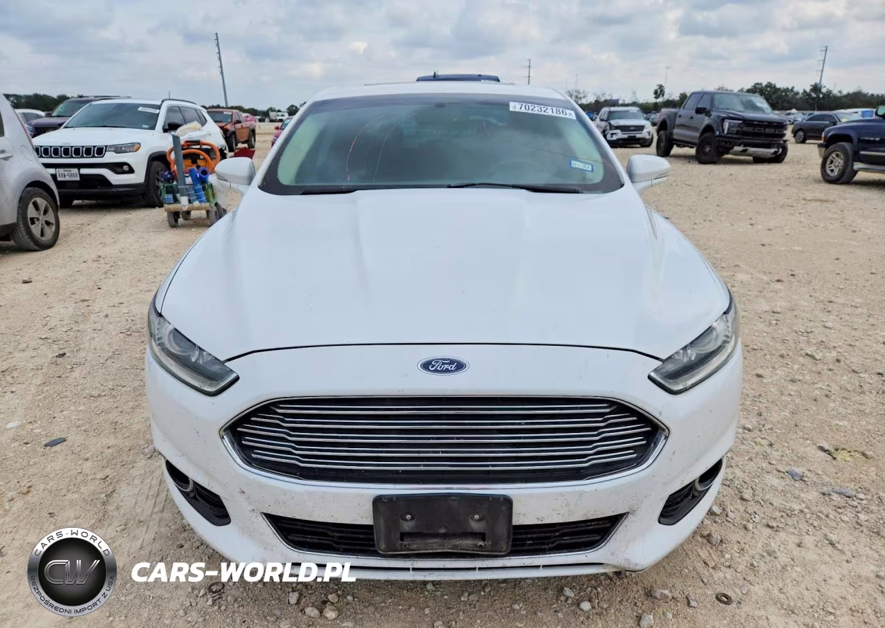 2015 Ford Fusion Titanium VIN:3FA6P0K97FR162062 - 5