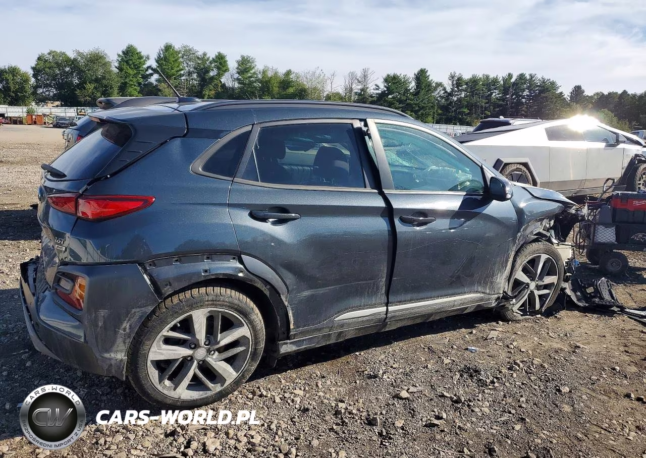 2018 Hyundai Kona Ultimate VIN:KM8K5CA59JU089823 - 3