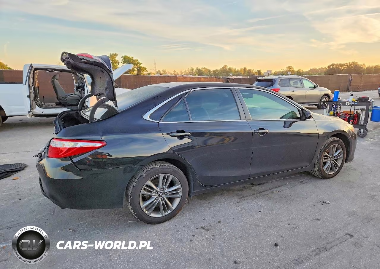 2017 Toyota Camry Se VIN:4T1BF1FK8HU291966 - 3