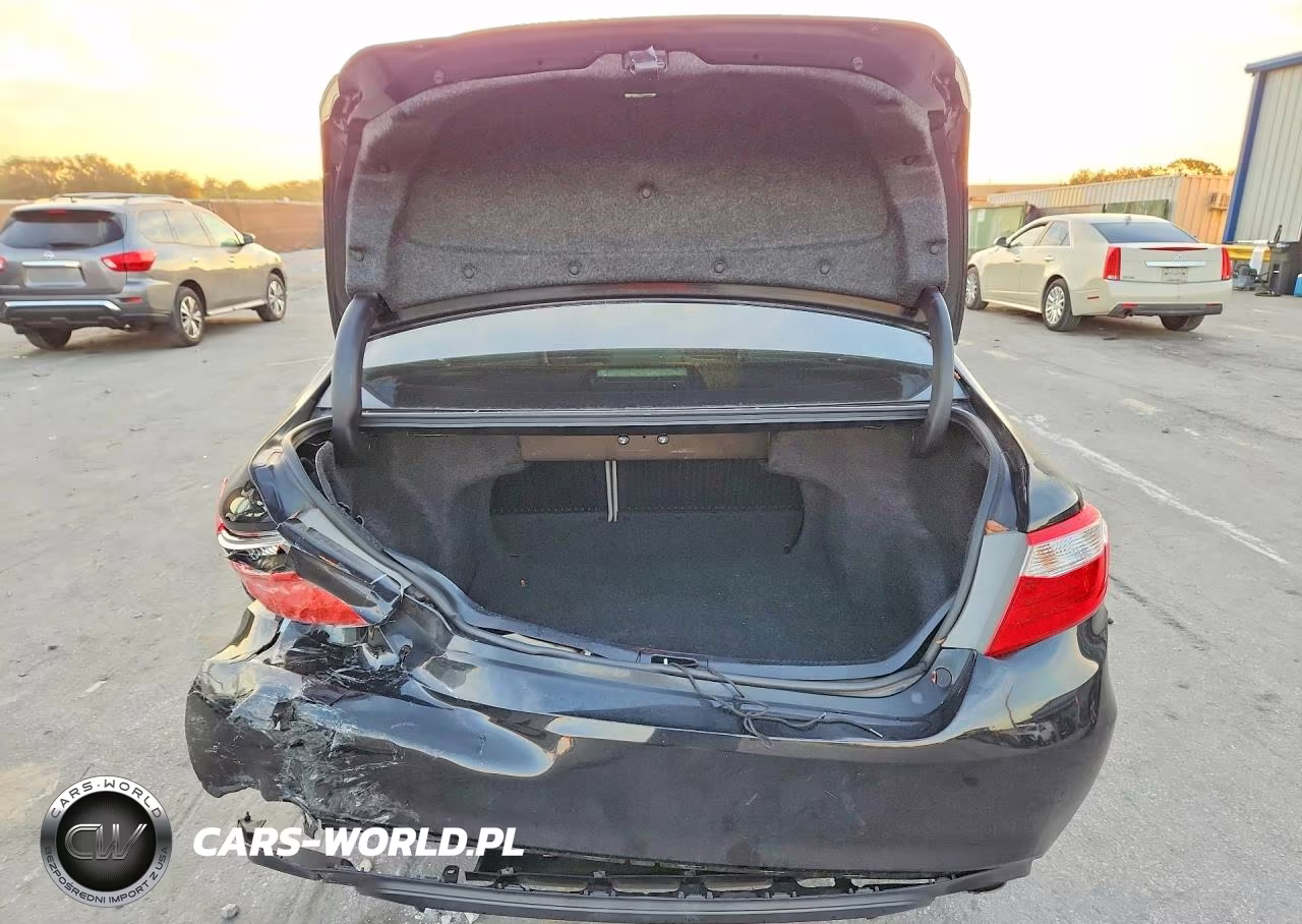 2017 Toyota Camry Se VIN:4T1BF1FK8HU291966 - 6