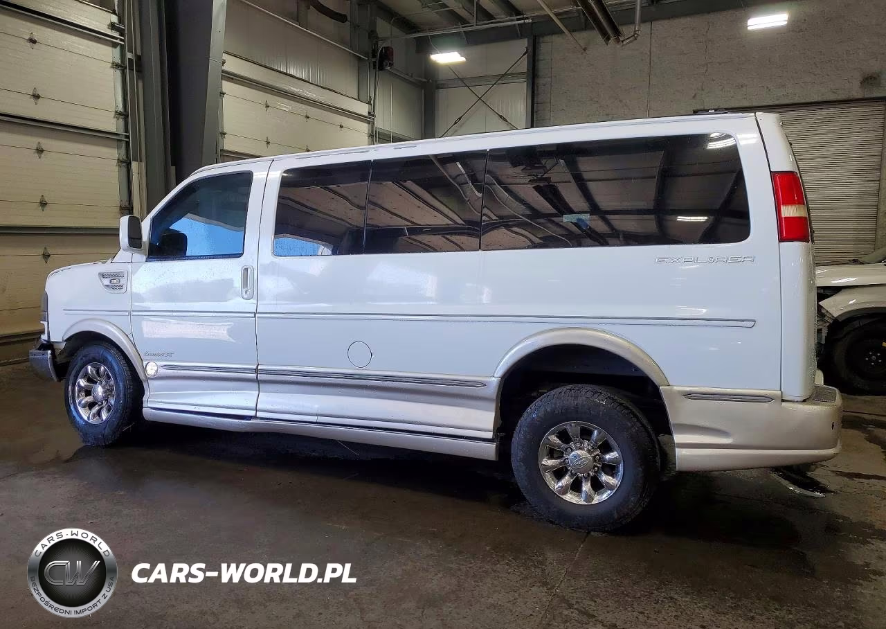 2015 Chevrolet Express G2500 VIN:1GCWGFCG9F1181894 - 2