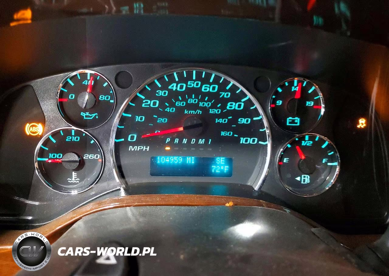 2015 Chevrolet Express G2500 VIN:1GCWGFCG9F1181894 - 9