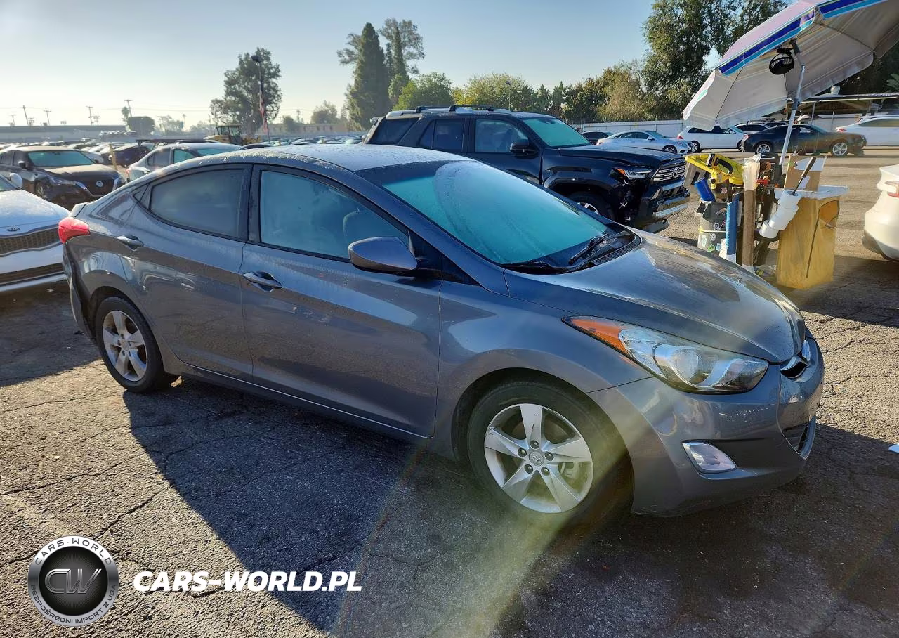 2013 Hyundai Elantra Gls VIN:5NPDH4AE1DH270892 - 4