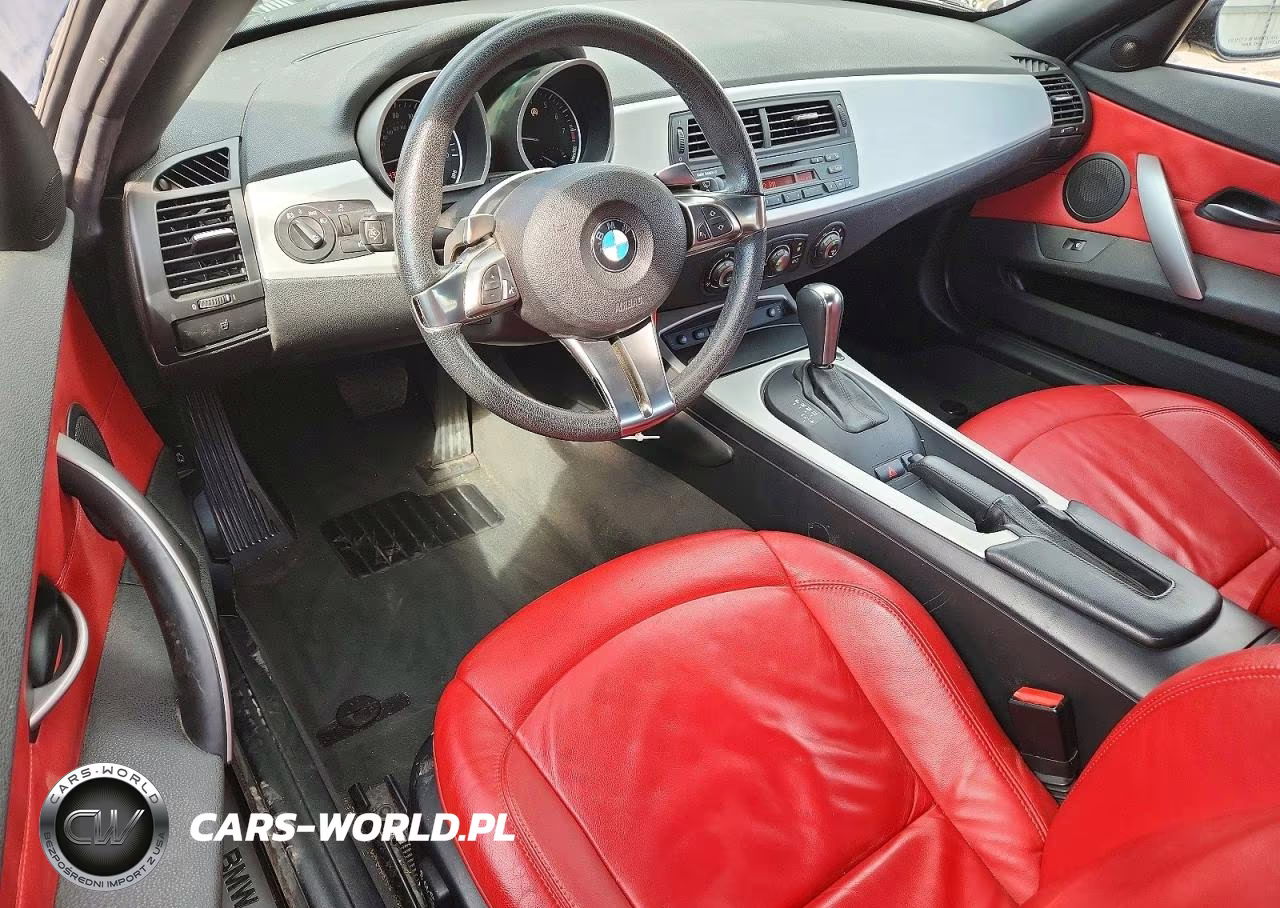 2007 BMW Z4 3.0Si VIN:4USBU53597LX02970 - 8