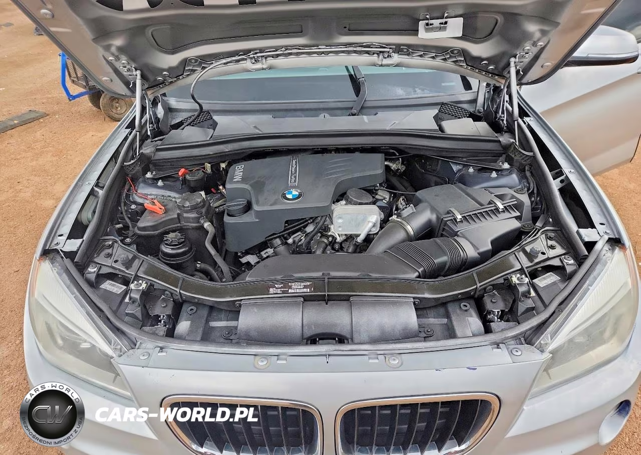 2014 BMW X1 xDrive28I VIN:WBAVL1C50EVY13775 - 11