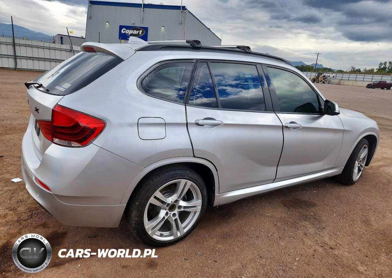 2014 BMW X1 xDrive28I VIN:WBAVL1C50EVY13775 - 3