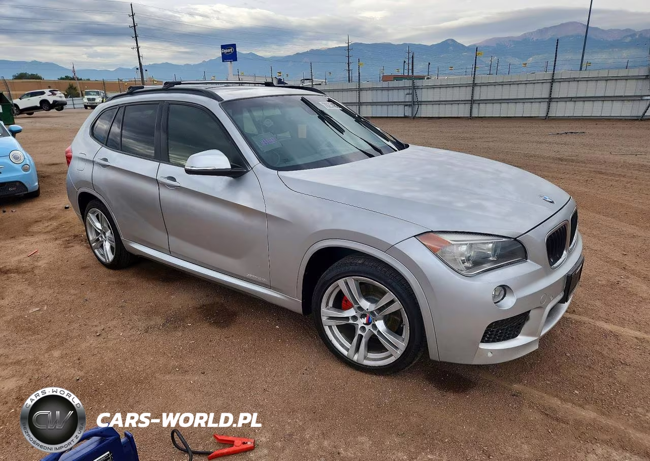 2014 BMW X1 xDrive28I VIN:WBAVL1C50EVY13775 - 4