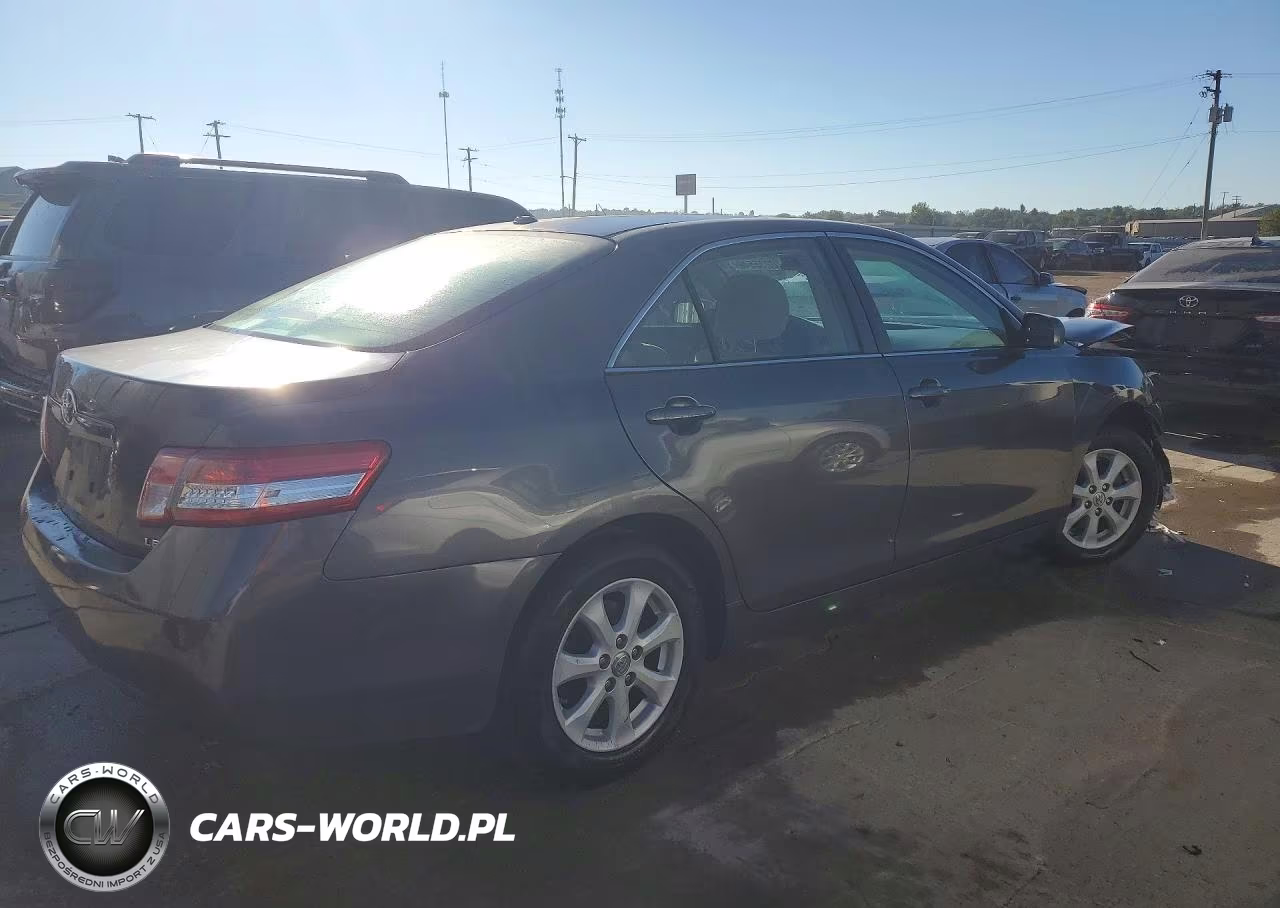2010 Toyota Camry Le VIN:4T1BF3EKXAU044676 - 3