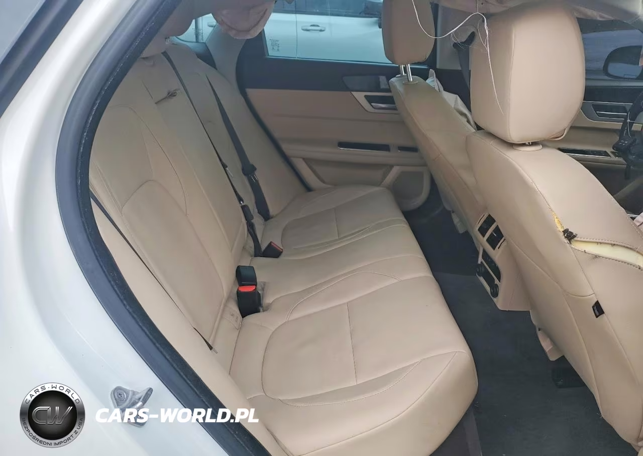 2017 Jaguar Xf Premium VIN:SAJBJ4BV6HCY30970 - 10