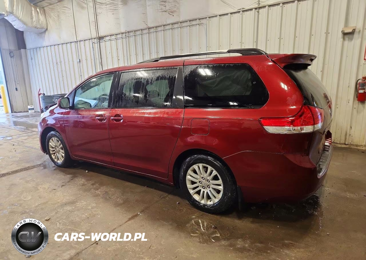 2011 Toyota Sienna Xle 8-Passenger VIN:5TDYK3DC0BS130332 - 2