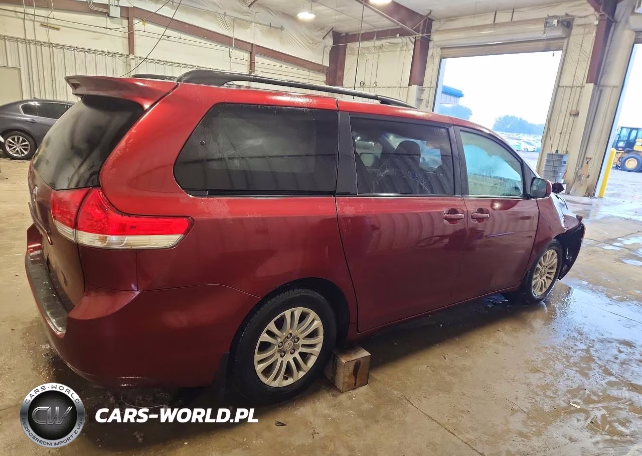 2011 Toyota Sienna Xle 8-Passenger VIN:5TDYK3DC0BS130332 - 3