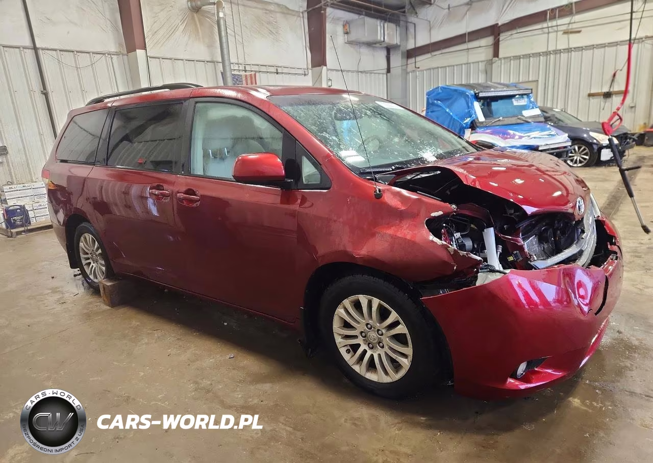 2011 Toyota Sienna Xle 8-Passenger VIN:5TDYK3DC0BS130332 - 4