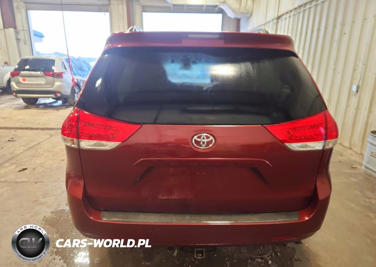 2011 Toyota Sienna Xle 8-Passenger VIN:5TDYK3DC0BS130332 - 6