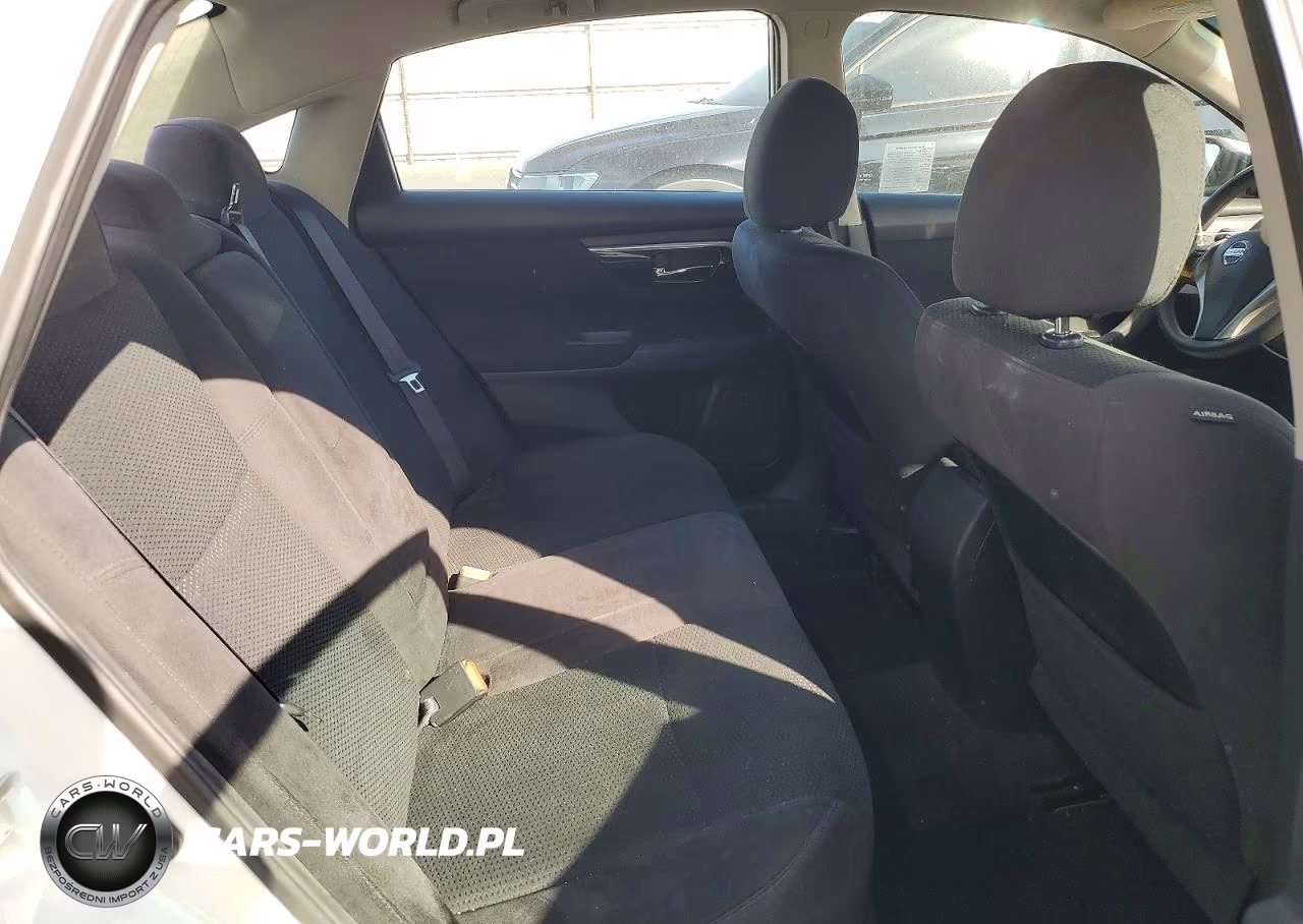 2014 Nissan Altima 2.5 S VIN:1N4AL3APXEN229360 - 10