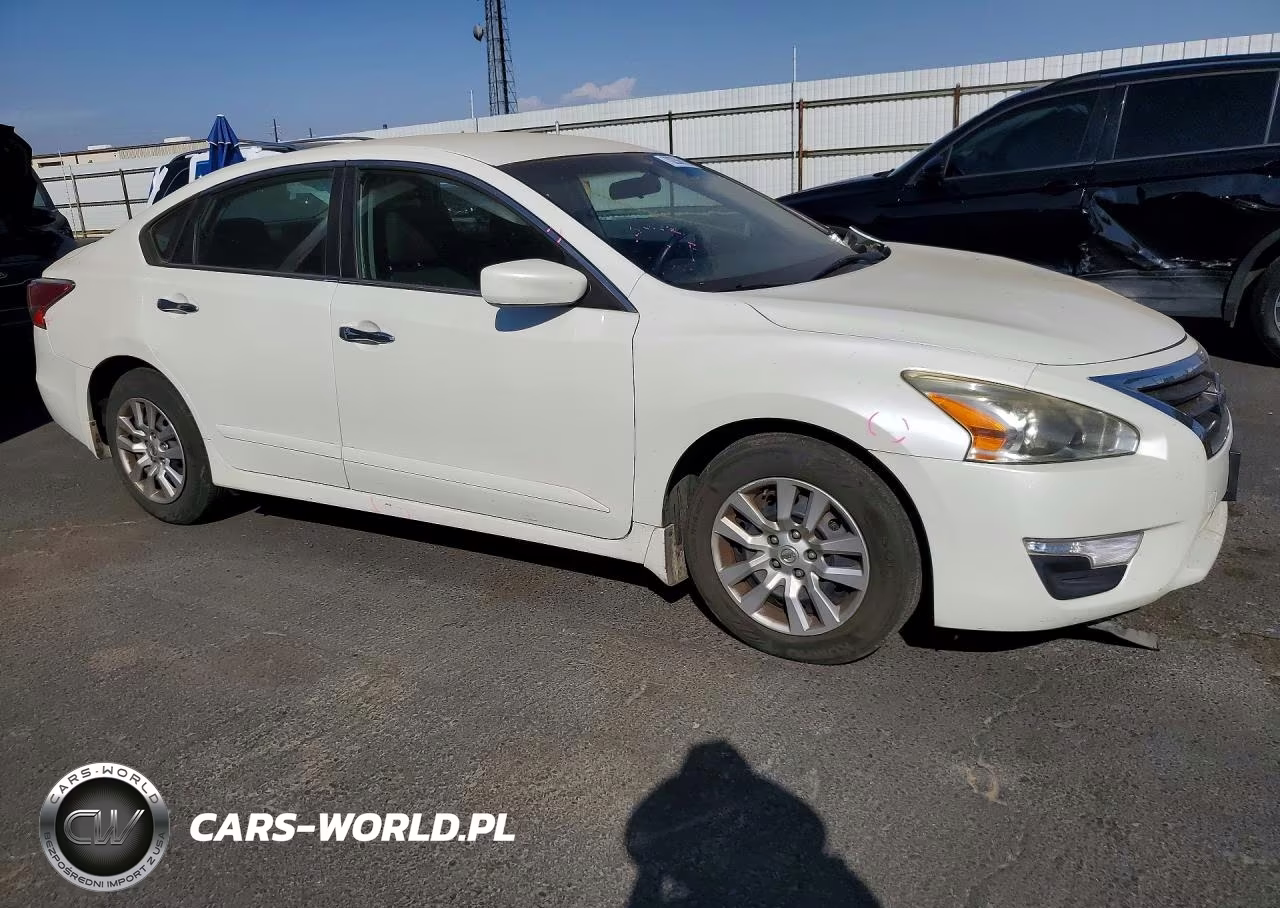 2014 Nissan Altima 2.5 S VIN:1N4AL3APXEN229360 - 4