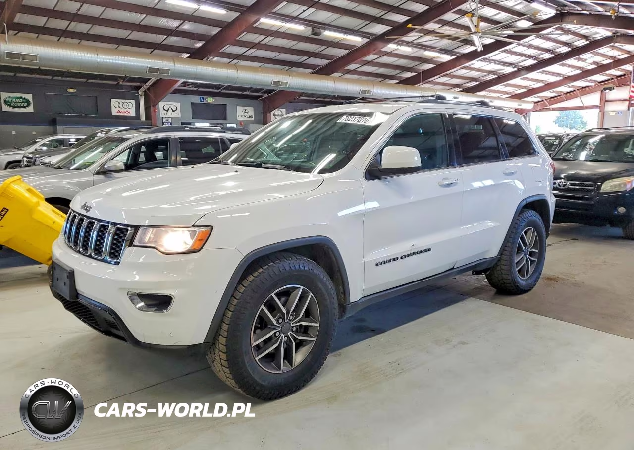 2020 Jeep Grand Cherokee Laredo