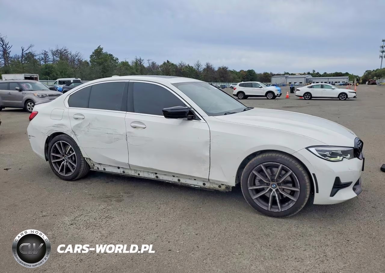 2021 BMW 330Xi VIN:3MW5R7J09M8B73043 - 4