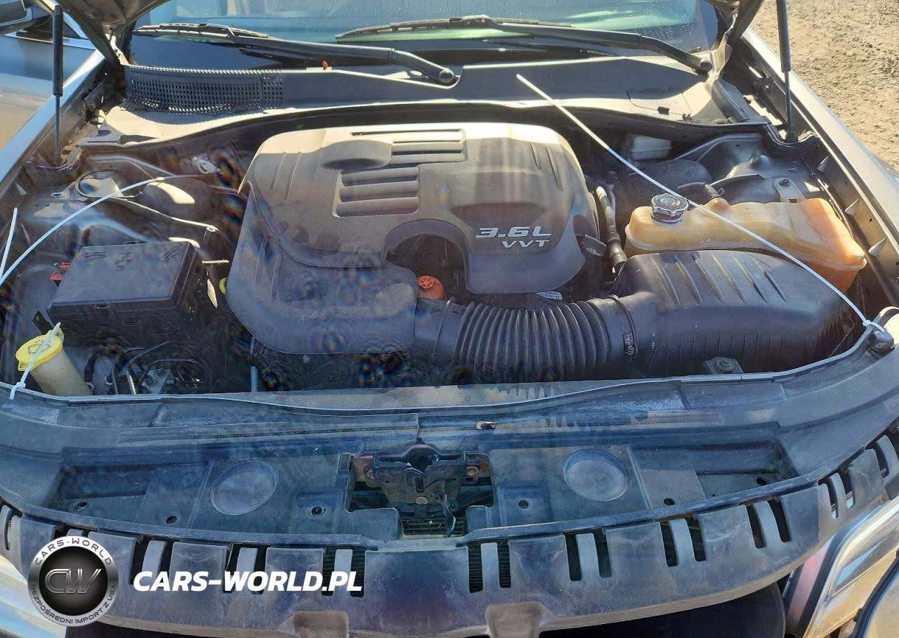 2012 Chrysler 300 VIN:2C3CCAAG6CH274815 - 11