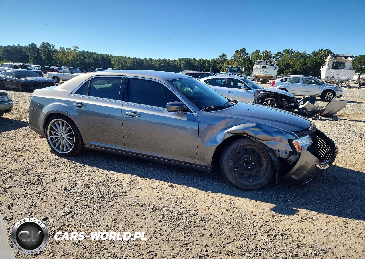 2012 Chrysler 300 VIN:2C3CCAAG6CH274815 - 4