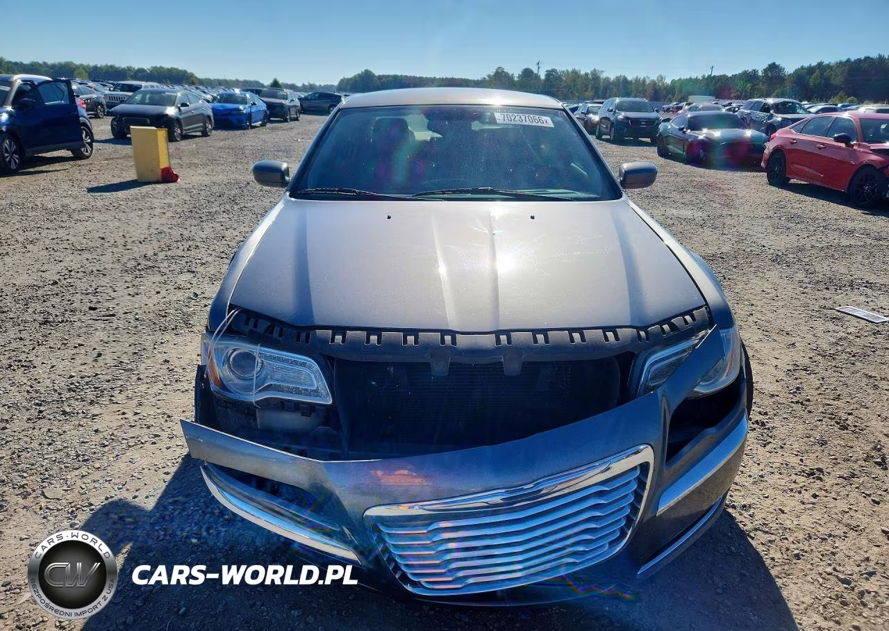 2012 Chrysler 300 VIN:2C3CCAAG6CH274815 - 5