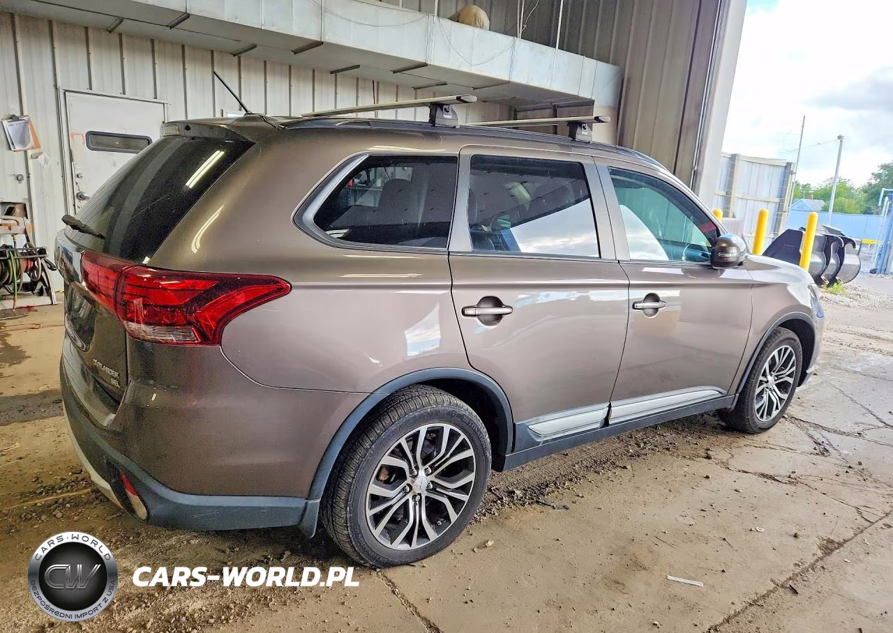2016 Mitsubishi Outlander Se VIN:JA4AD3A30GZ015763 - 3