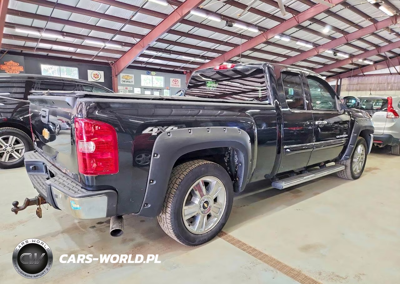 2013 Chevrolet Silverado K1500 Lt VIN:1GCRKSE71DZ383595 - 3