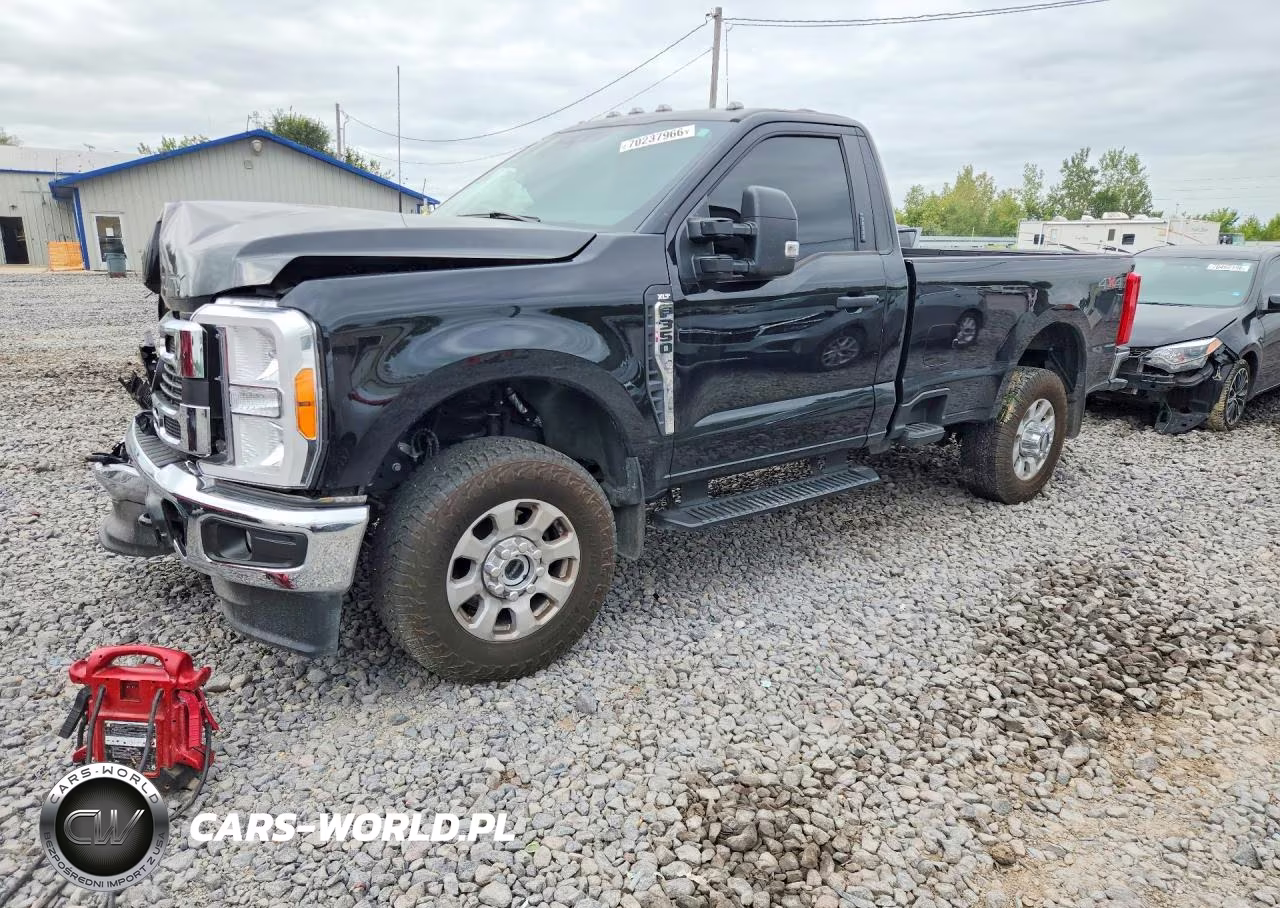 2023 Ford F350 Super Duty VIN:1FTRF3BN8PED41692 - 1