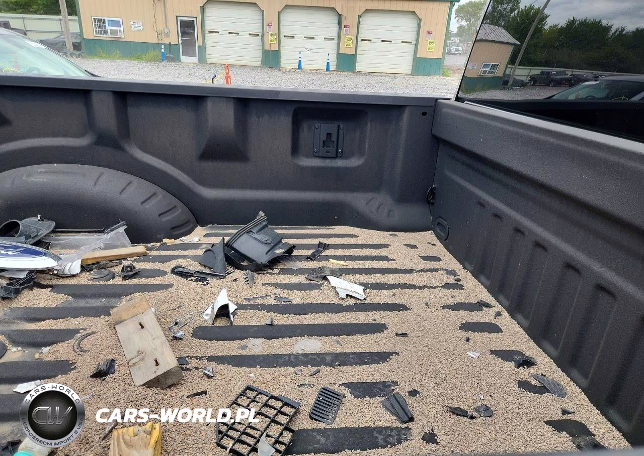 2023 Ford F350 Super Duty VIN:1FTRF3BN8PED41692 - 10