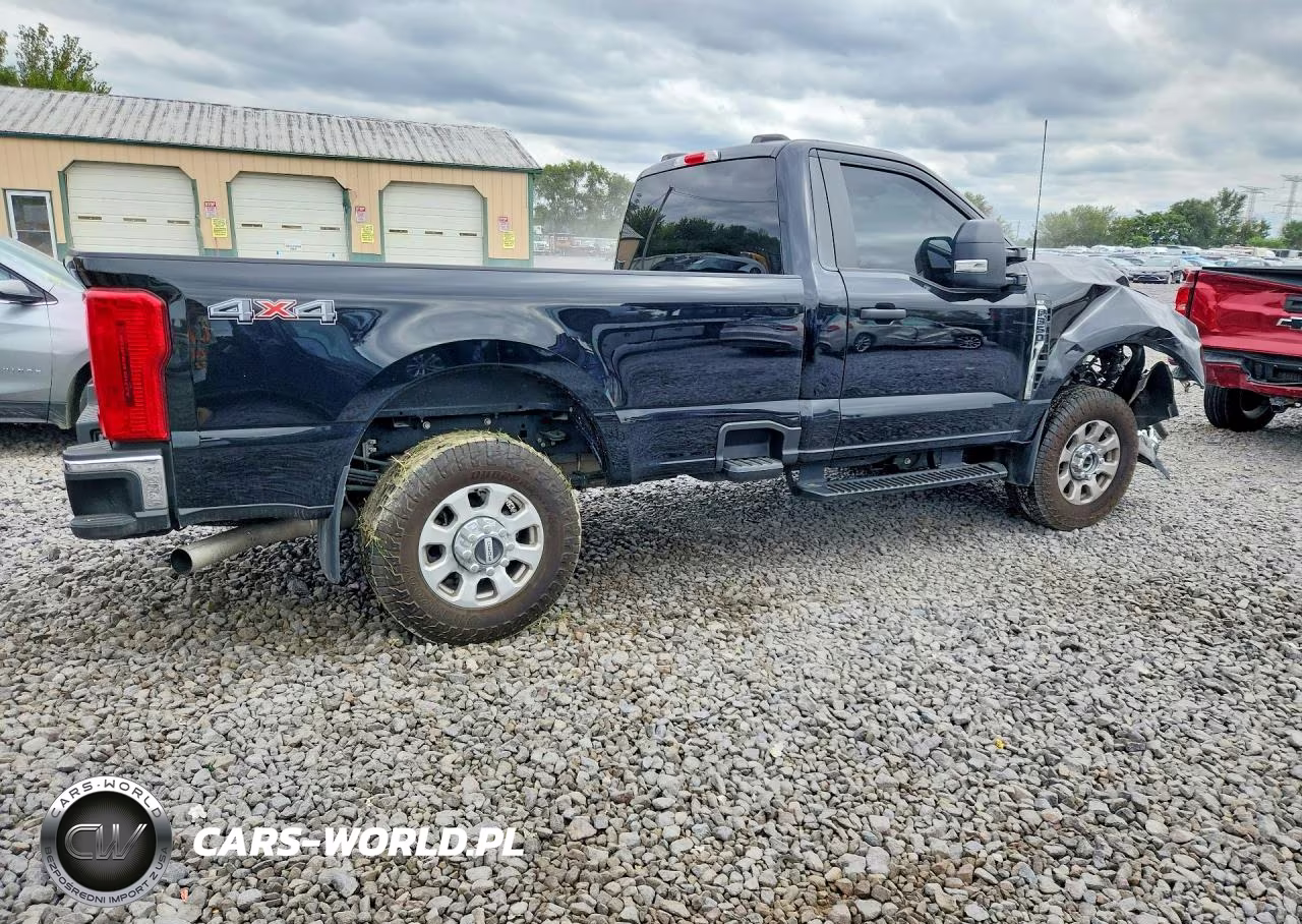2023 Ford F350 Super Duty VIN:1FTRF3BN8PED41692 - 3
