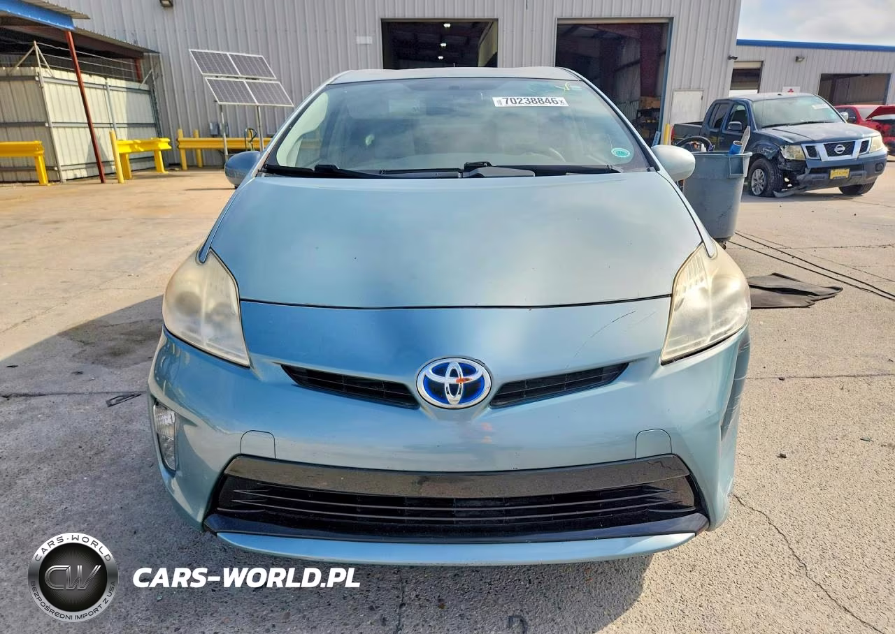 2013 Toyota Prius Two VIN:JTDKN3DU8D1716296 - 5