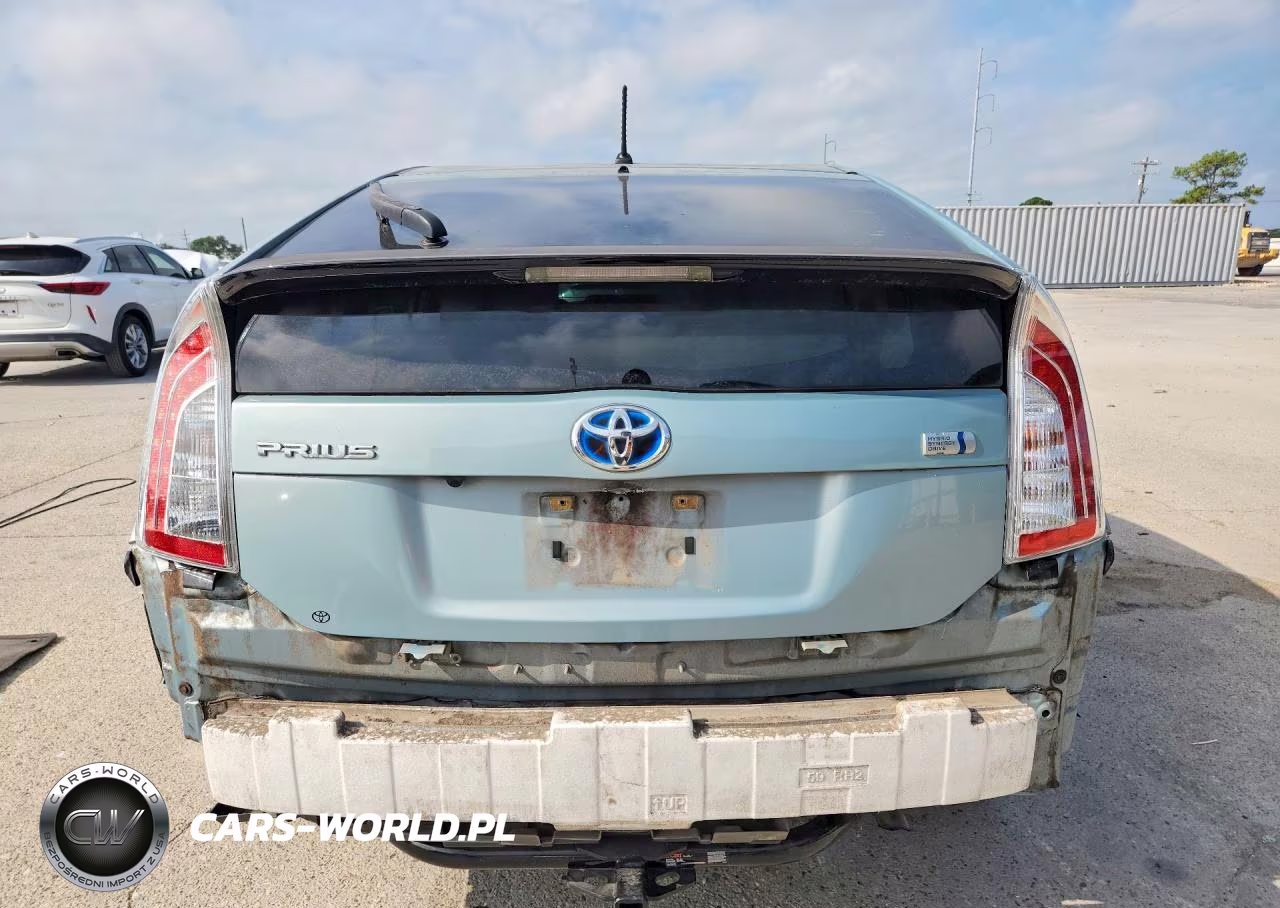2013 Toyota Prius Two VIN:JTDKN3DU8D1716296 - 6
