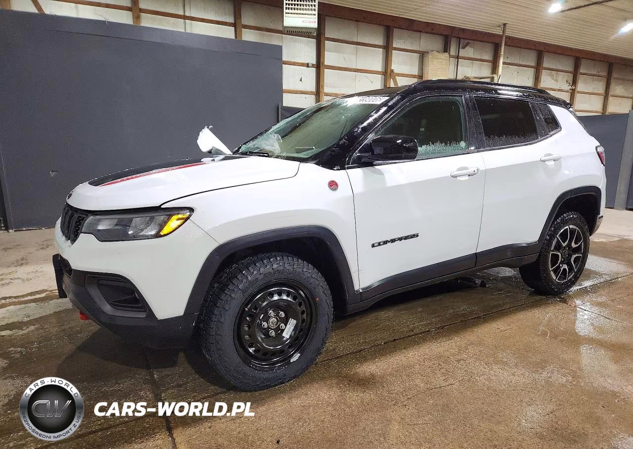 2025 Jeep Compass Trailhawk VIN:3C4NJDDN9ST570133 - 1