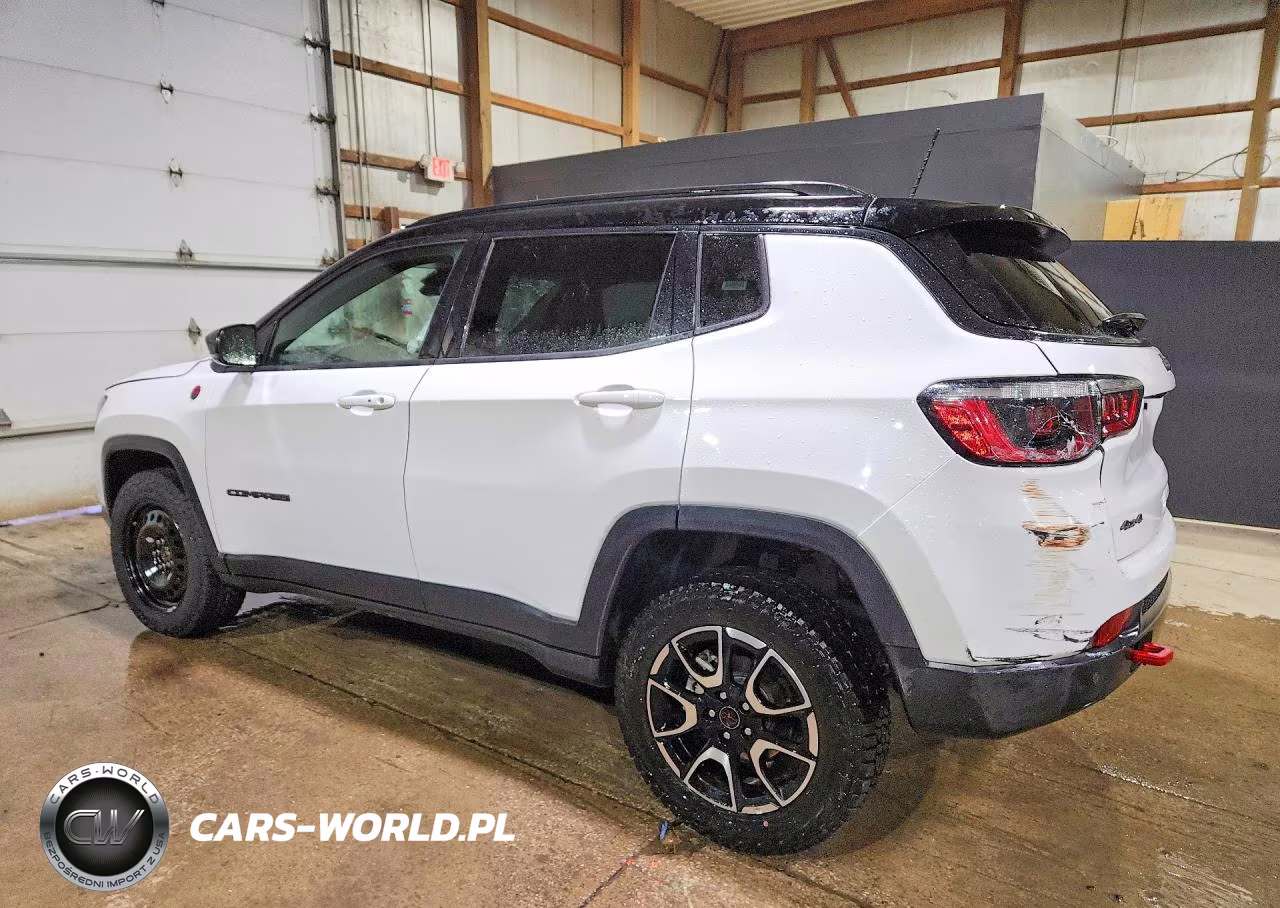 2025 Jeep Compass Trailhawk VIN:3C4NJDDN9ST570133 - 2