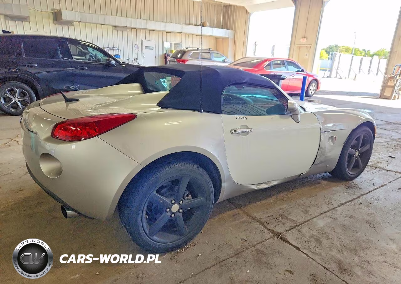 2009 Pontiac Solstice VIN:1G2MB35B09Y100030 - 3